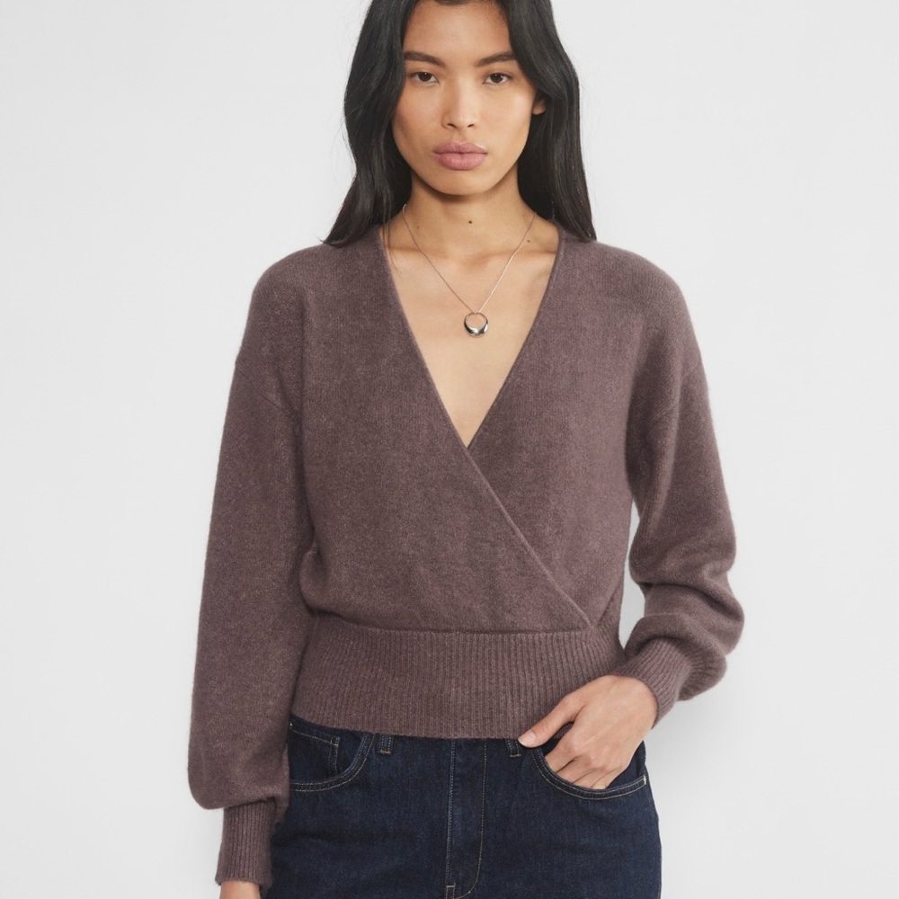 Aritzia Softspoke Dear Sweater
